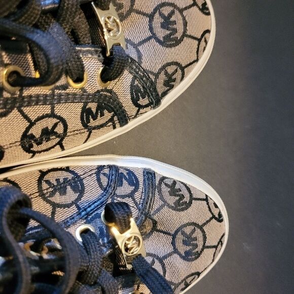 MICHAEL kors jet set signature logo size 9 Sneaker Canvas with Gold tone lace - Picture 8 of 12